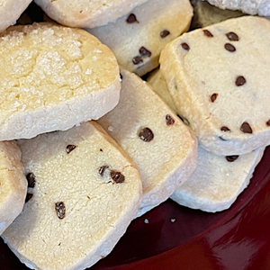 Chocolate Chip Shortbread Cookies (6-pack)